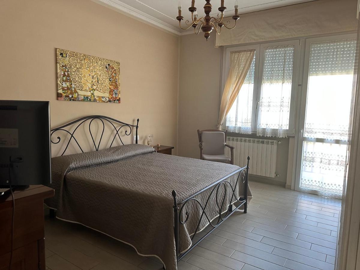 Casa Alessia Apartment Lucca Bagian luar foto