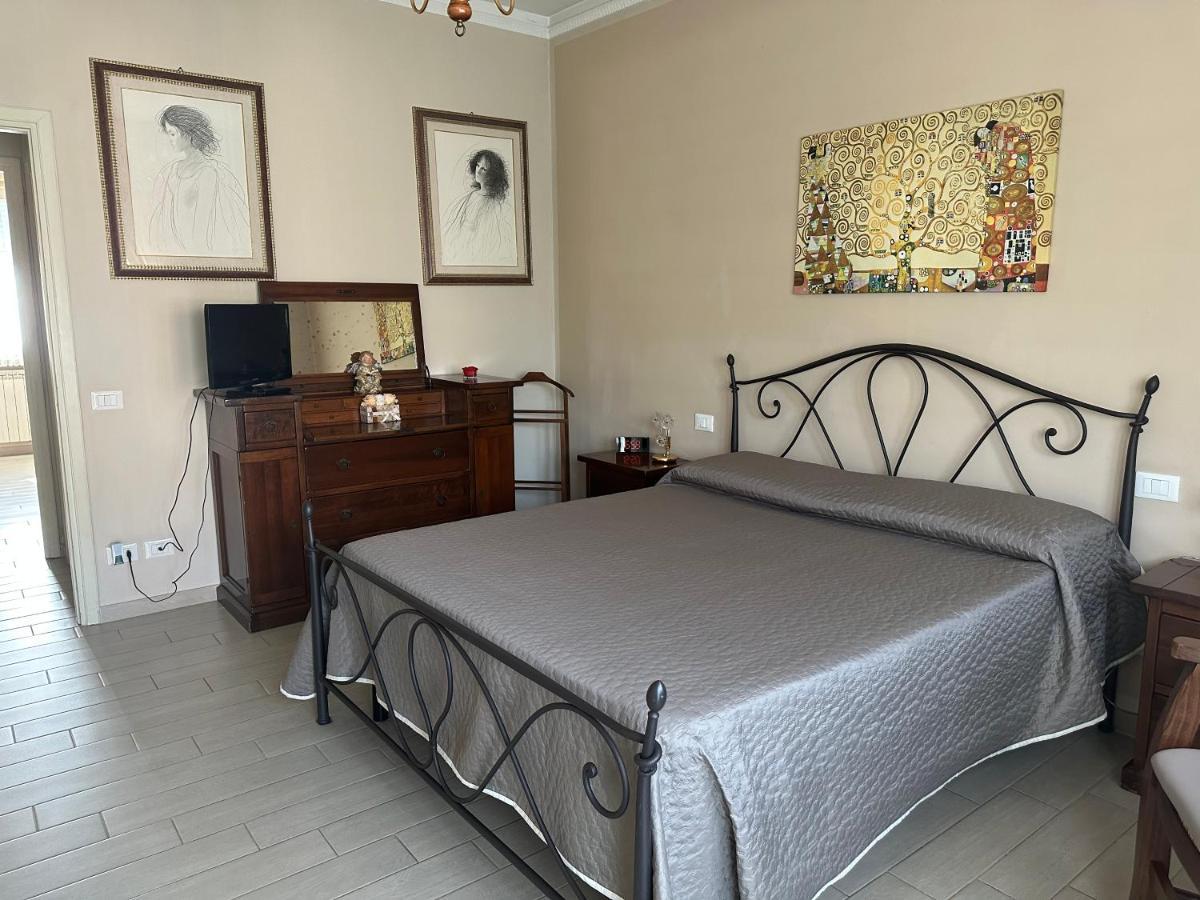 Casa Alessia Apartment Lucca Bagian luar foto